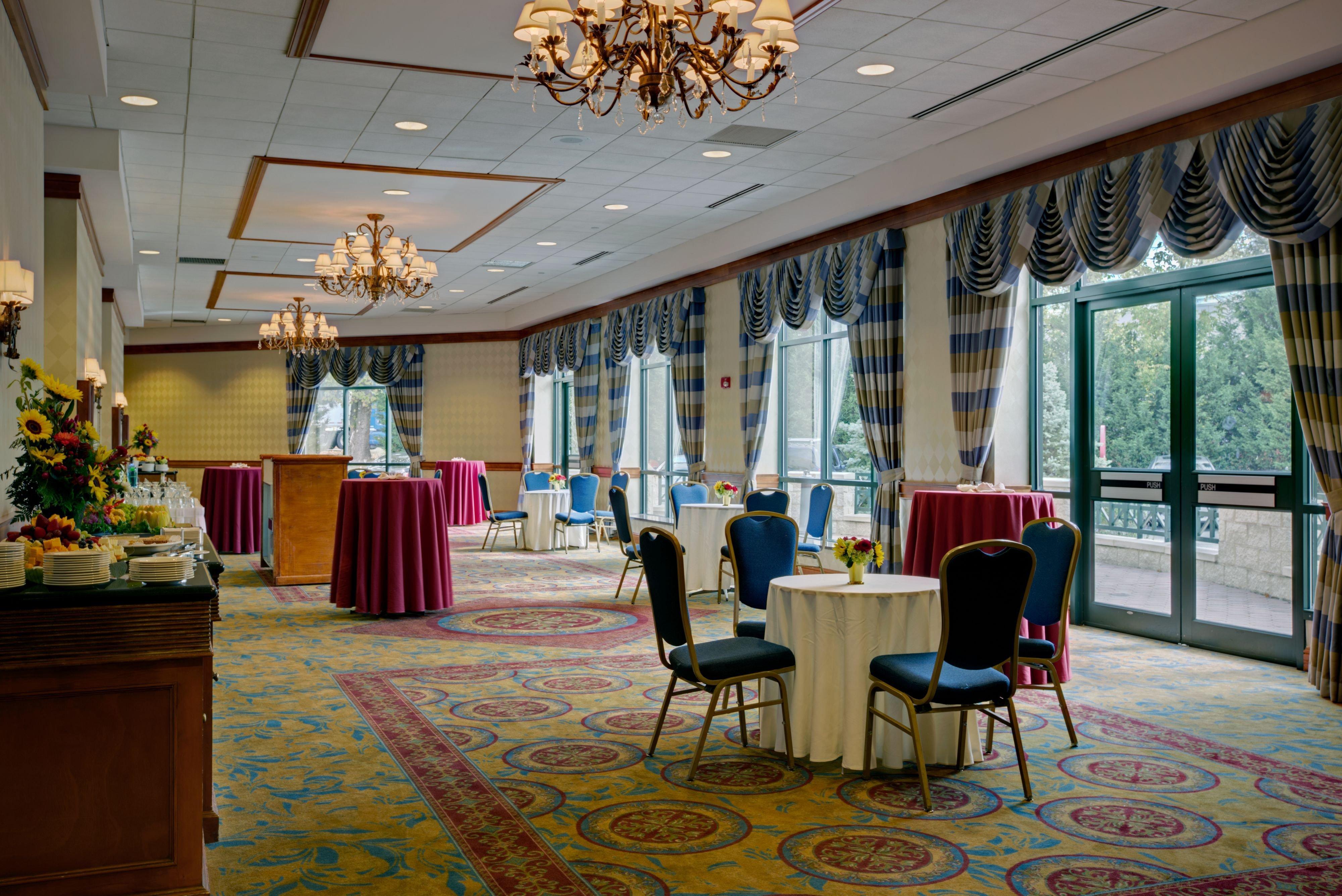 Crowne Plaza Philadelphia King Of Prussia Hotel Exterior foto
